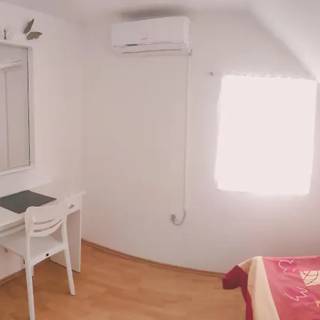 Adriana Downtown Πανσιόν 3*