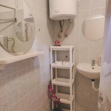 Adriana Downtown بيت ضيافة