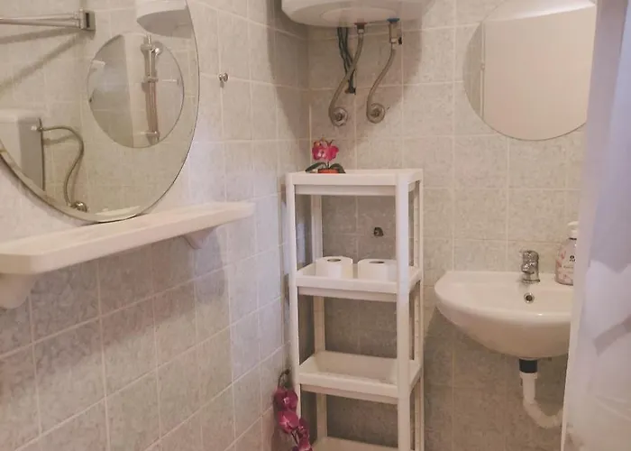 Adriana Downtown Guest house